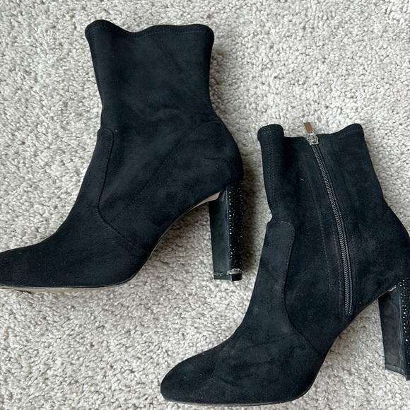 Jewel Badgley Mischka Booties - Picture 5 of 12